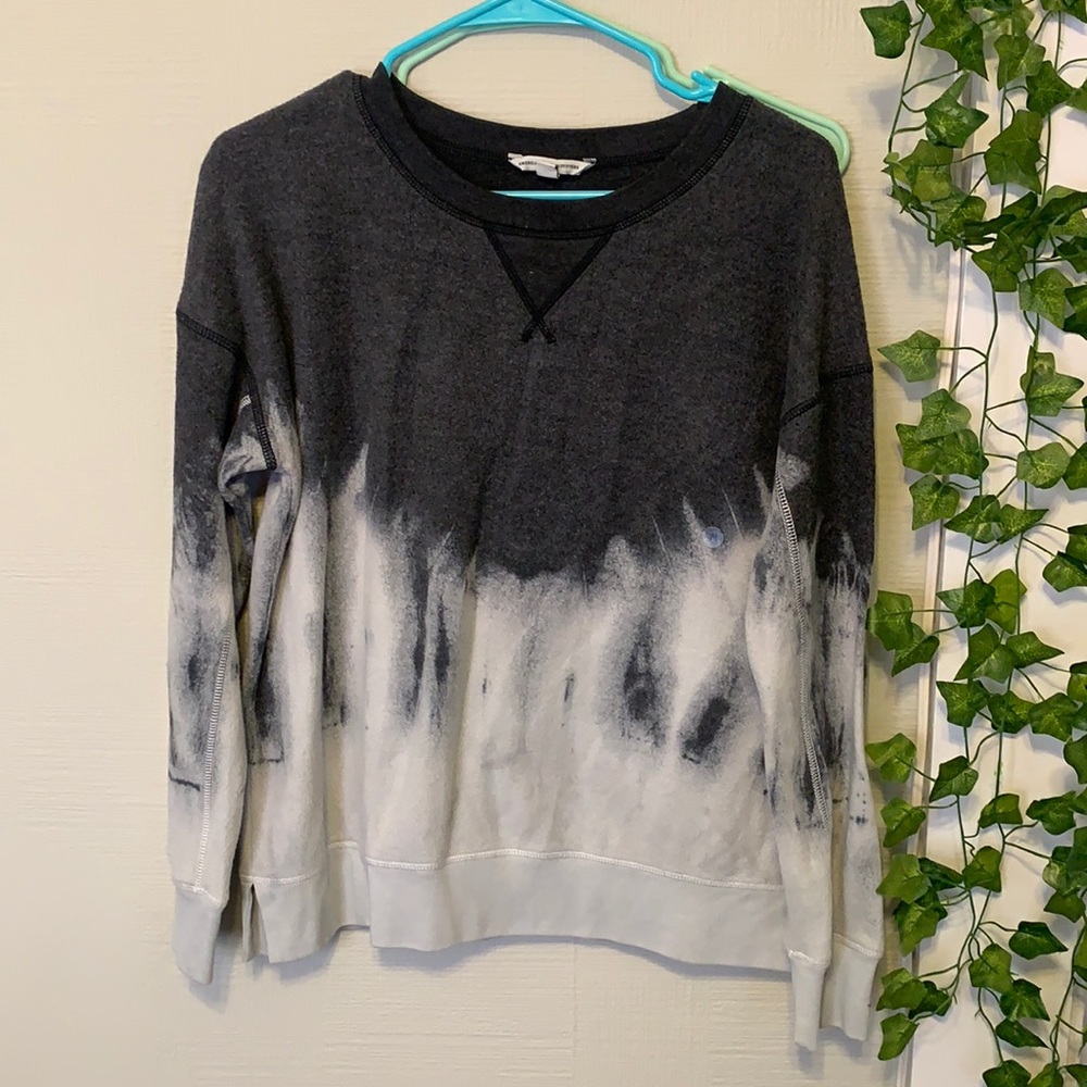 American Eagle Crew Neck